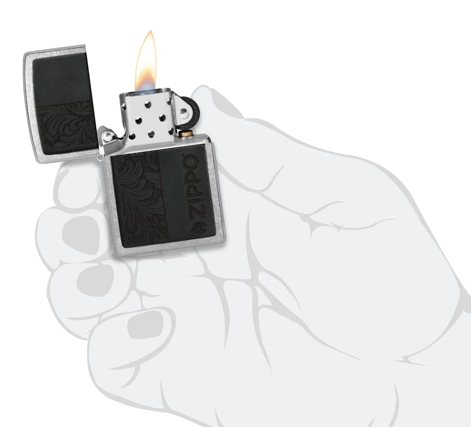 Emblème en cuir noir – Motif zippo Emblème en cuir noir – Motif zippo