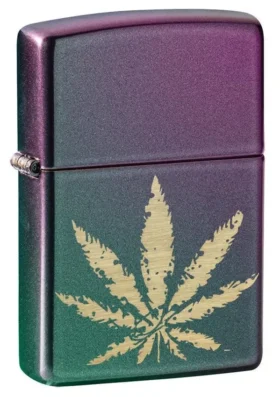 Feuille de cannabis irisée