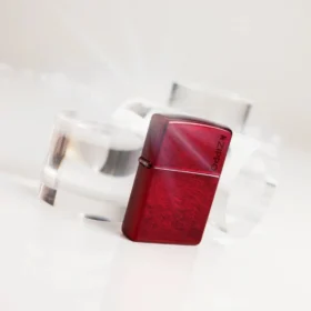 logo zippo classic candy apple red 2 280x280 - Logo Zippo Classic &laquo; Candy Apple Red&trade; &raquo;