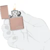 Logo Zippo Classic en or rose hautement poli