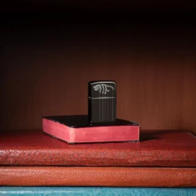 Marionnette squelette aux fils