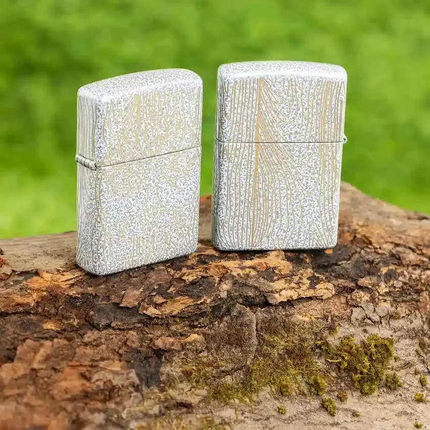 Motif « Arbre de vie » imitant le grain du bois Motif « Arbre de vie » imitant le grain du bois