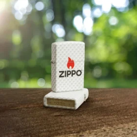 Motif « balle de golf » zippo
