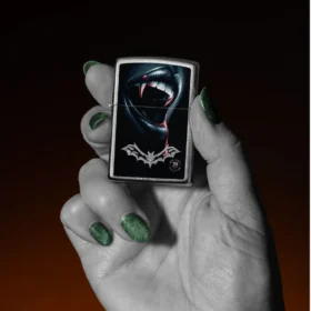 Motif « Bite » d’Anne Stokes
