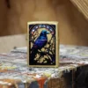 Motif de corbeau en vitrail