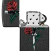 Motif de tatouage « Rose et poignard »
