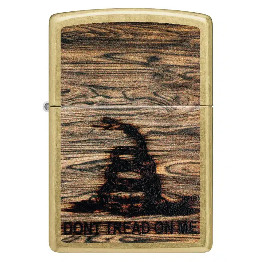Motif « Dont Tread On Me® » gravé au fer rouge Motif « Dont Tread On Me® » gravé au fer rouge