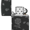 Motif « Fleurs et crânes »