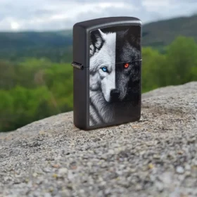 Motif « Les deux loups »