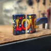 Motif « Love » inspiré des fresques murales