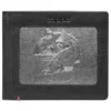 Portefeuille en cuir noir – Motif « Bass » sur plaque métallique